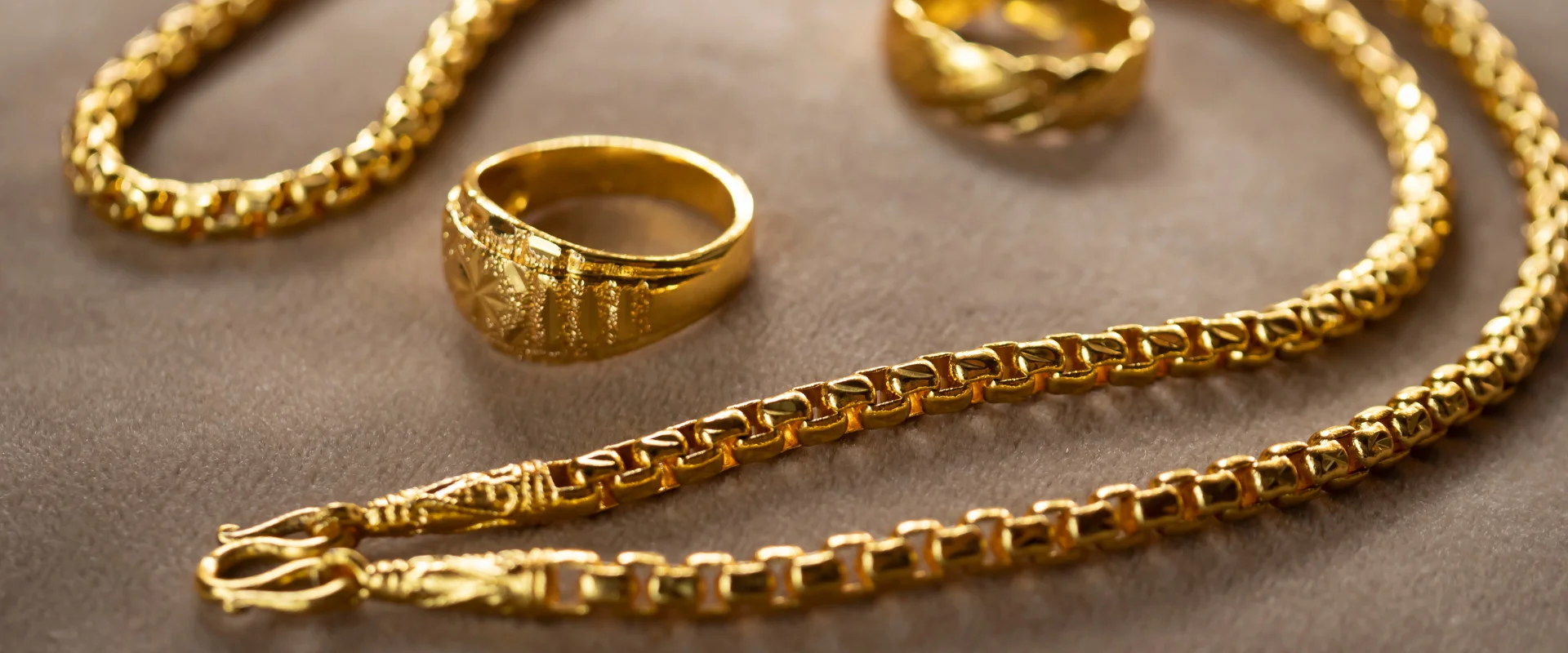 Σχετικα με Εμας