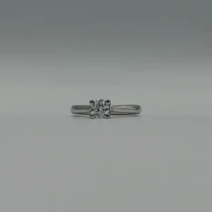 Λευκόχρυσο Μονόπετρο με Τετράγωνη Βάση