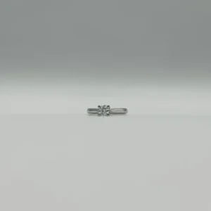 Λευκόχρυσο Μονόπετρο με Τετράγωνη Βάση